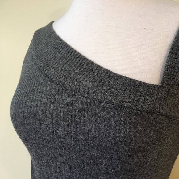 Asymmetrical Ribbed Knit Sweater Top - Picture 2 of 3